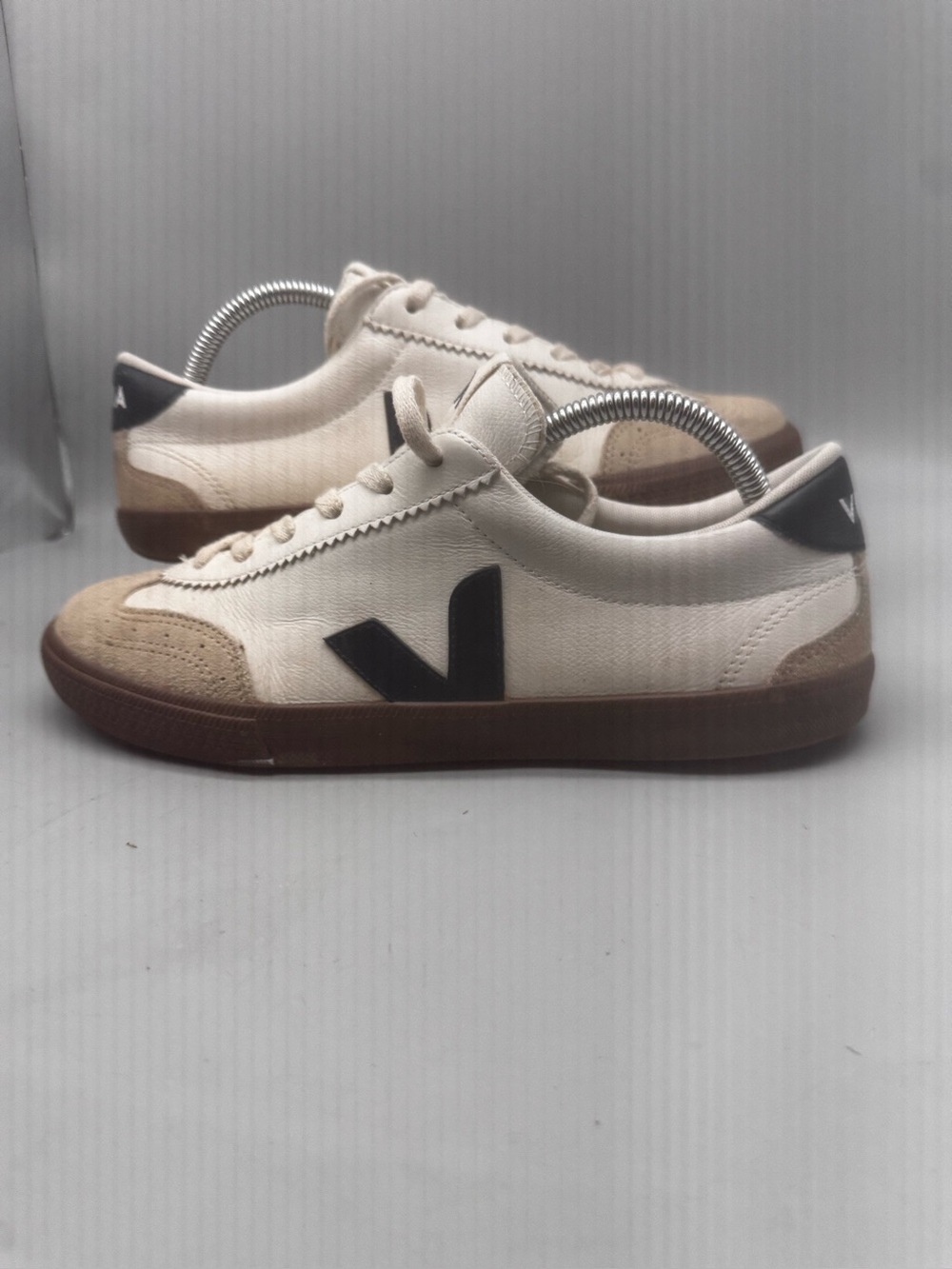 Veja Volley 70s Inspired Canvas Volleyball Women Sneaker White Blue Size 9